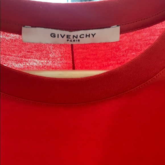 Givenchy - Picture 3 of 3